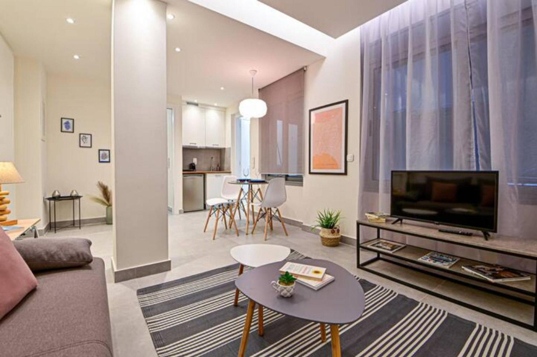 Walk To Syntagma,From A Prime-Location, Luxury Apt Atenas Exterior foto